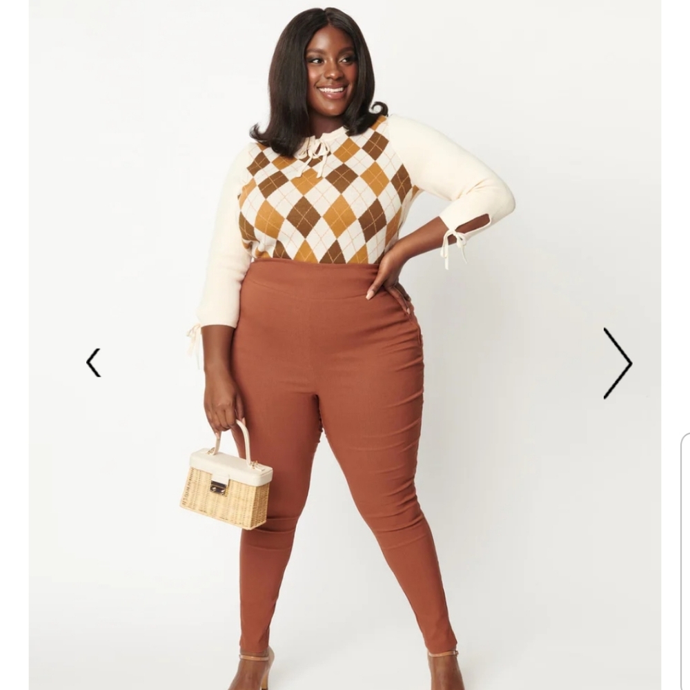 Unique Vintage Plus Size Cream and Brown Keyhole Sweater